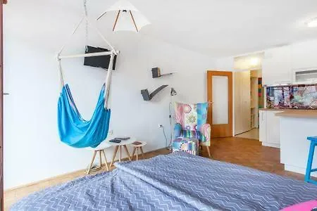 Living Colors Apartment *